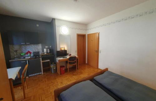 ABM Apartment 14 - Photo 12