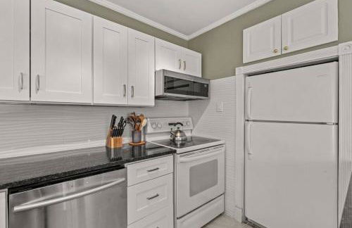 Serenity Views Retreat - Close to City and Parkway! - Foto 36