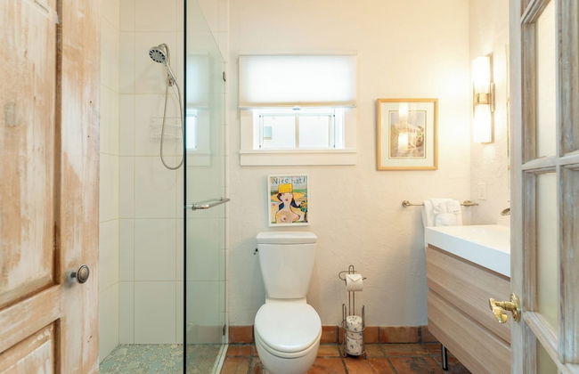 Casita de Catherine by Avantstay 1 Block to Duval St w/ Hot Tub! - Photo 17