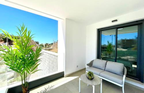 Beach Paradise 2 Bedrooms - Photo 16