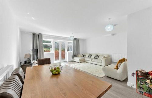 Canterbury 5 bedroom house stay- sleeps upto 9 - Foto 1