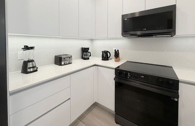 Upstay - Modern Home w Pool in New Development - Foto 12