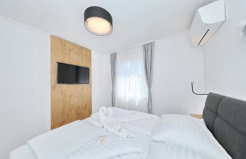 Villa Tin Apartments - Photo 43