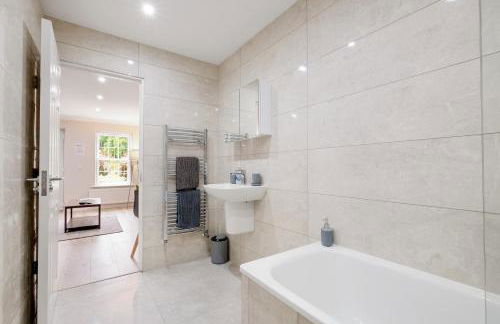 Deanway Serviced Apartments Chalfont St Giles By 360Stays - Photo 144