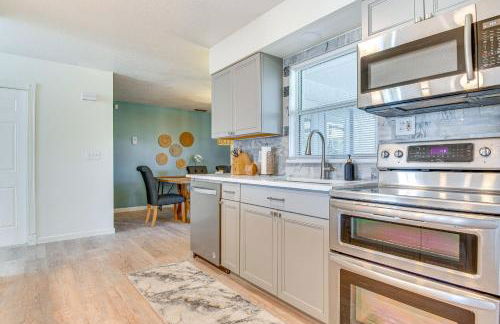 Pelican Beach Retreat! Family Home on Space Coast - Foto 9