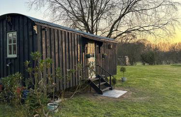 Mountbatten Shepherds hut & Buckhurst Shepherds hut - Photo 1