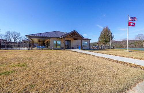 Chic Farmhouse, 3Mi to Lake-Pet Friendly & Golfing - Foto 24