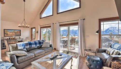 Gorgeous Twin Lakes Home with Deck Overlooking Mtns! - Foto 3