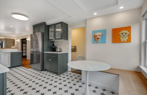 3 BR Loyal Heights Charmer Patio and Lawn - Foto 17