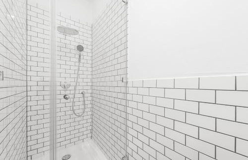 Mitte Loft group & family friendly, 150m2, 2BRs, 2Bathrooms, living & dinning room , 4 - 8 Guests - Foto 19