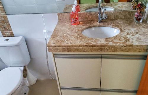 FRODO-APTO 2 dorm, wifi, ar cond suite, vaga garagem - Foto 23