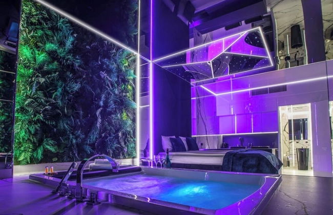 Apartments in Sky Tower with Bathtub near the window - Photo 49