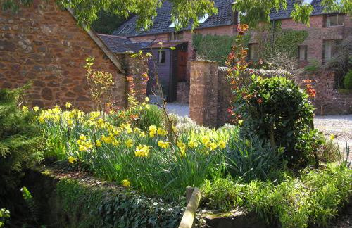 Duddings Country Cottages - Photo 21