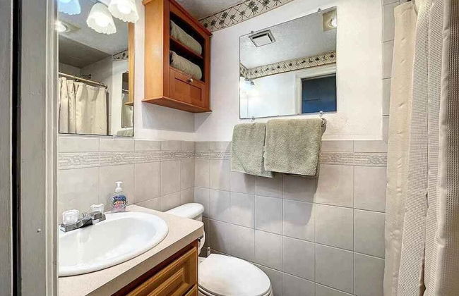 Kick back and Relax at Leisure Beach - Photo 27