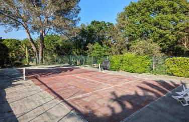 Le Mas de la Palmeraie - Appartement dans propriété privée au calme avec piscine et tennis - Foto 22