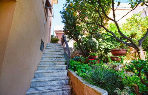 Stunning Apartment In Pietra Ligure - Foto 9