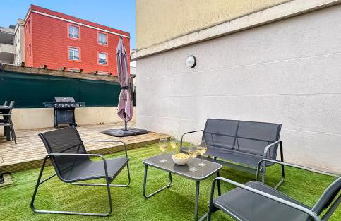 Appartement Avec Grande Terrasse Proche du Centre - Foto 5