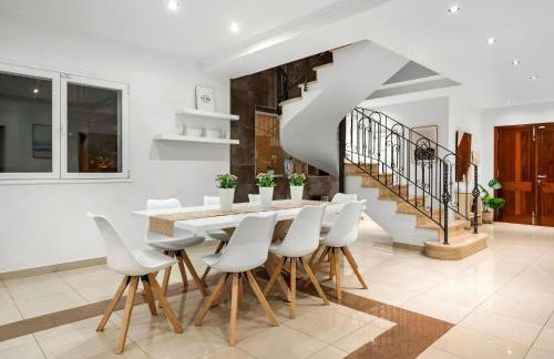 Holiday Home Villa SOL FELOSTAL- 130m zum Strand- nahe Airport und Palma Zentrum by Interhome - Photo 8