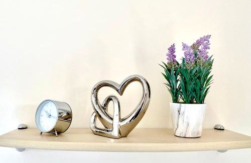 100 Thornhill Drive, Elgin - Photo 10