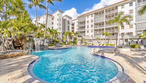 Luxury Condo in Regatta - Photo 2