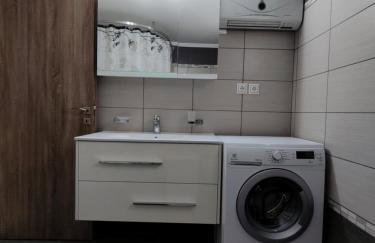 Silver Pearl Apartment - Photo 25