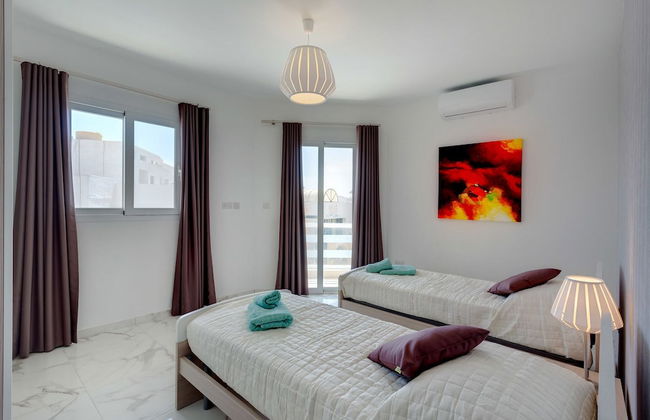 Luxury 2 Bedroom Apartment by the Sea - Foto 5