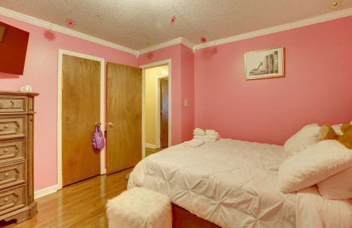 Pool and Large Covered Patio! Decatur Family Getaway - Foto 21