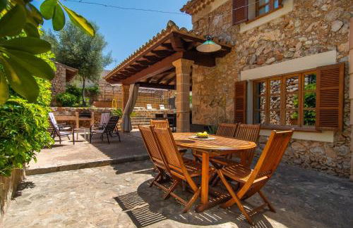 Fabulous Rural House with views to the mountains with swimming pool - Foto 10