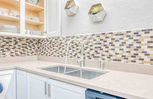 My Cozy Duplex A in the Heart of West Side - Foto 6