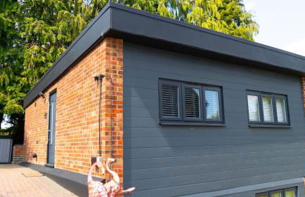 Exquisite 1-bedroom apartment with on-site parking - Foto 1