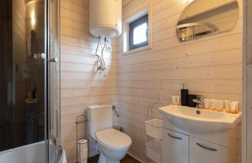 Domek z Ogrodem w Strzeżenicach by Noclegi Renters - Foto 12