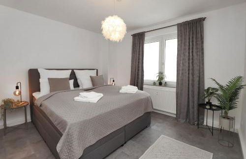 Design am Rhein I Traumlage Rheinufer I 3BR I Küche I öffentl Parkplätze I helloYOU apartments x BRIGHT Collection - Foto 44