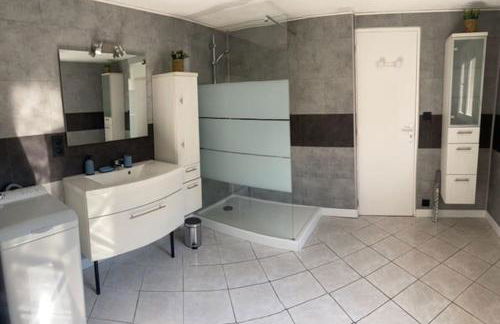 Les Poissons Rouges - Foto 12