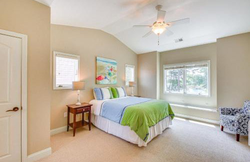 Spacious Lake Keowee Home Boat Slip and Pool Access - Foto 18