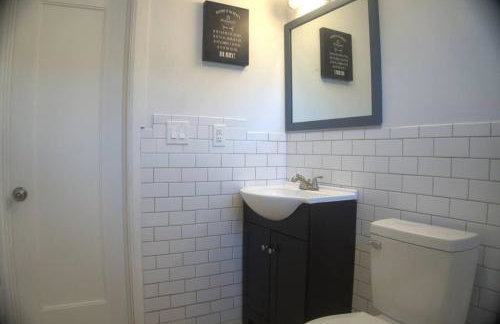 Brand new 3 bedroom apt close to all - Foto 18