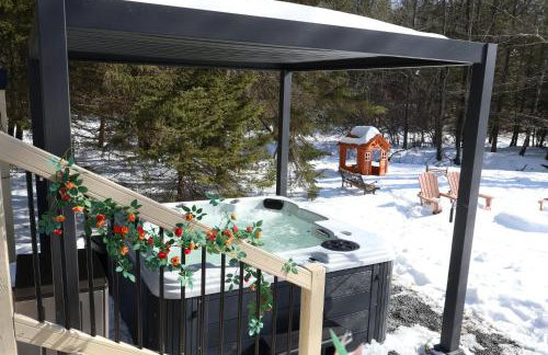 Creekside Family Dreamland - Hot Tub, Firepit, Arcade - Foto 3