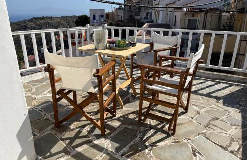 3-level doll house in Kea Ioulida/Chora, Cyclades - Foto 2