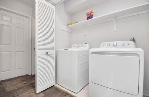 Coastal Comfort Moments from the Boardwalk with Gated Boat Parking - Foto 3