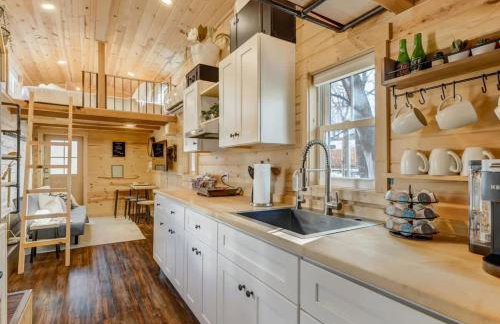 Red Rock Roost Posh Studio near Hiking Trails - Foto 3