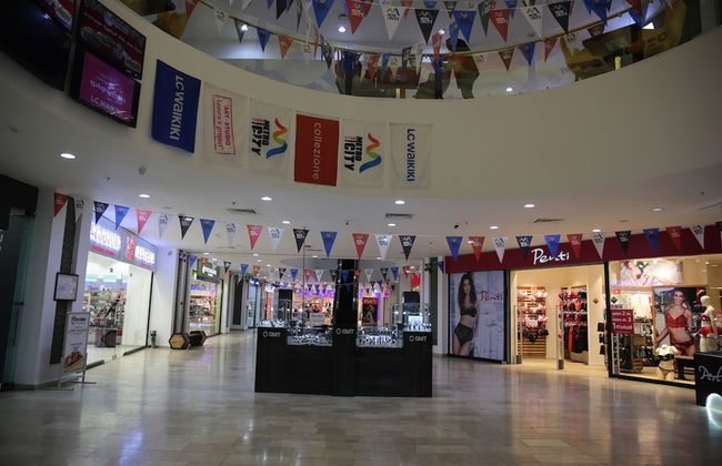 METRO CITY APARTMENTS - Photo 2