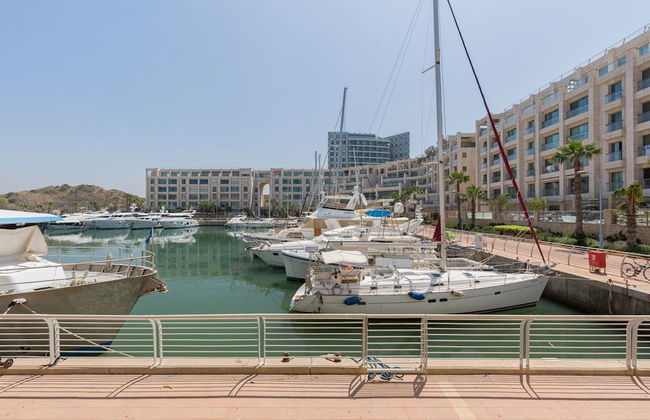 High Class Condo at Marina by FeelHome - Foto 42