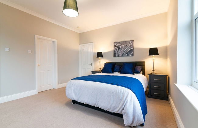 Modern Living 2 Bedroom Apartment South Wilmslow - Photo 5