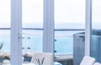 NEW! Stunning 2 Bed Beach Front Penthouse Apartment - Topaz, Compass Point - Foto 5