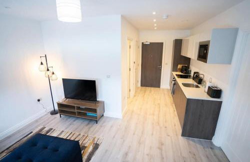 Luxury 1-Bed Flat - Free Parking - Photo 17