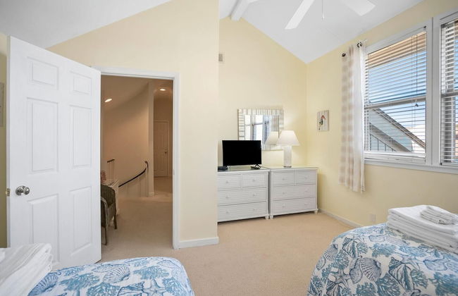 112 Capt John Fripp Villa - Photo 6