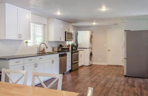 Never Stop Exploring- 3 bedroom 2 bath home of duplex, close to Zion, Bryce, and Brianhead - Foto 5