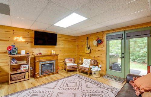 Secluded Cabin Hot Tub and 10 Mi to Blue Ridge - Foto 25