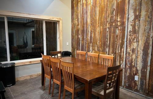 Designer Lake Cabin- HotTub, Sauna & Massage Chair - Foto 55