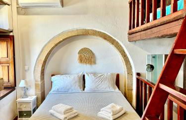 Ypatia Cozy Castle Suite Apartment with Loft - Foto 3