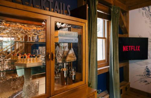 Family Retreat Sauna Hot Tub Games Peloton - Photo 40